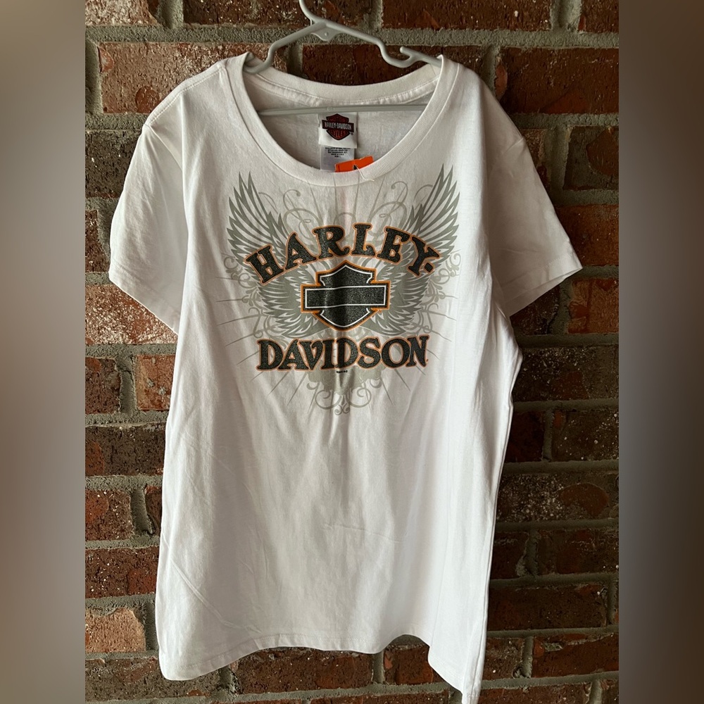 NWT Harley-Davidson White Tee with Winged Logo size large